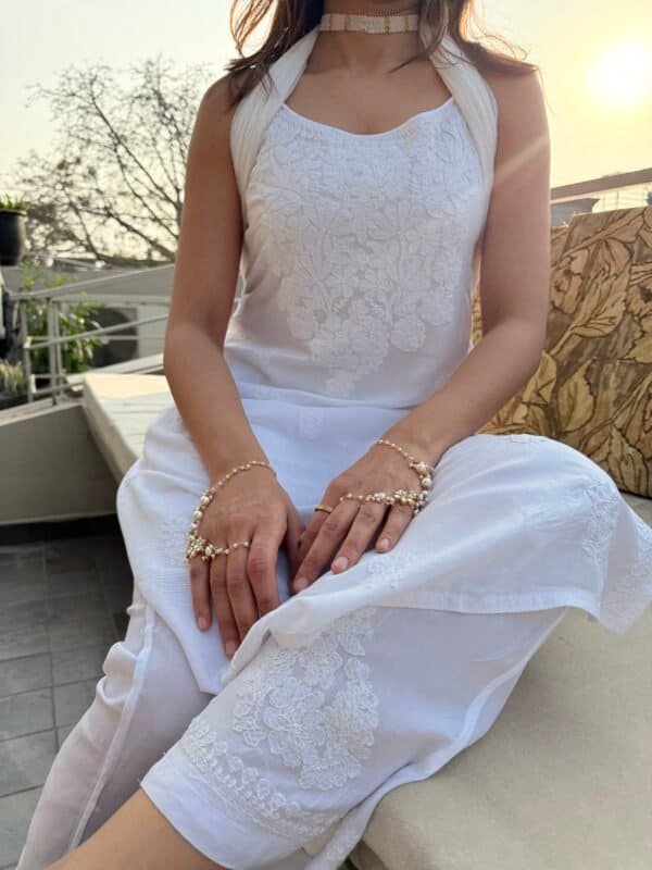modal white kurta set sleeveless 1