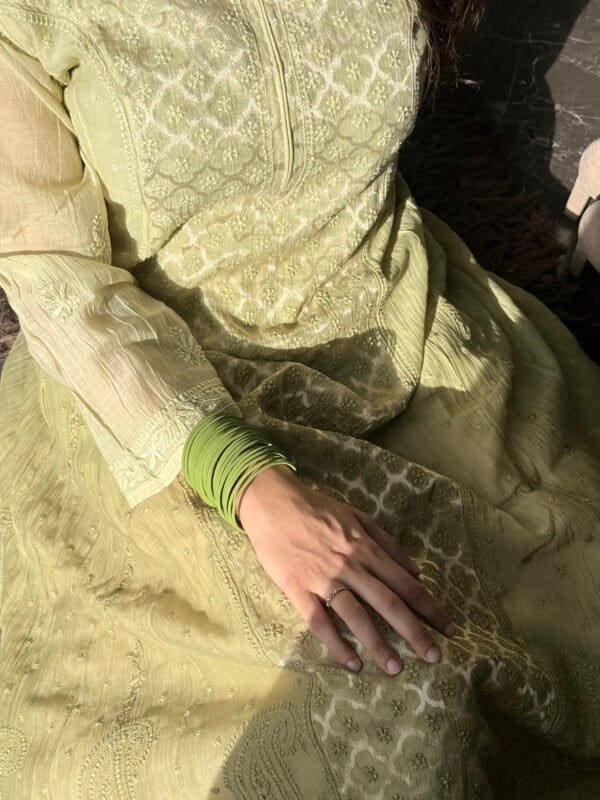 kali chikankri kurta pista green 3